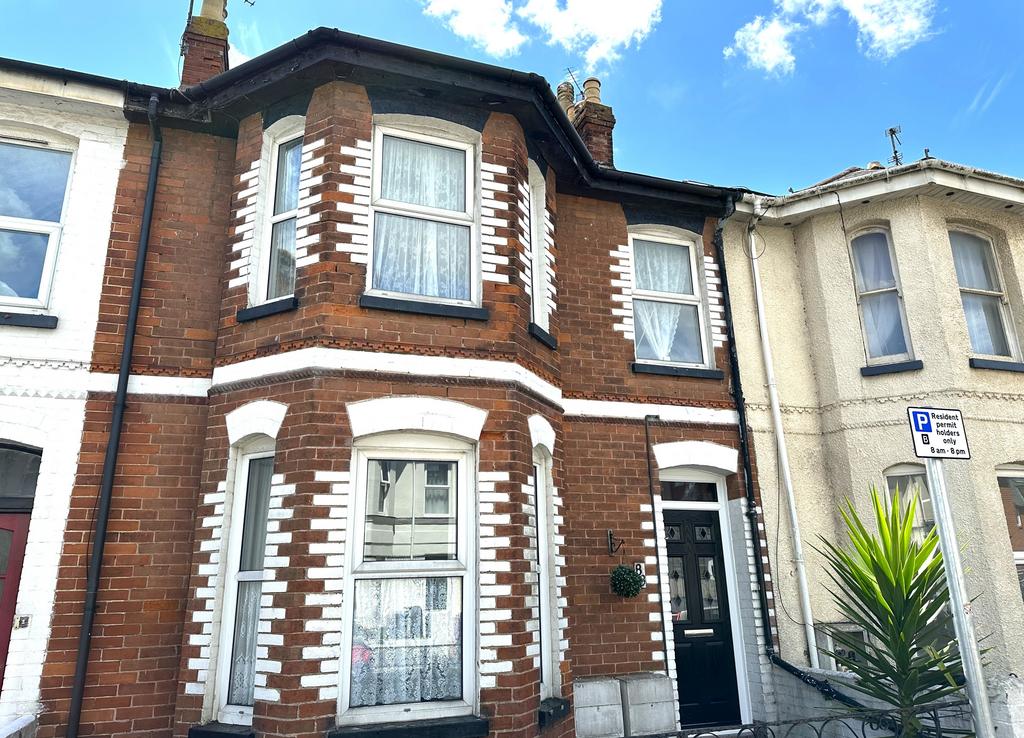 Victoria Road, Exmouth EX8 2 bed flat to rent £850 pcm (£196 pw)