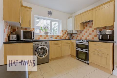 3 bedroom terraced house for sale, Court Farm Road, Llantarnam, NP44