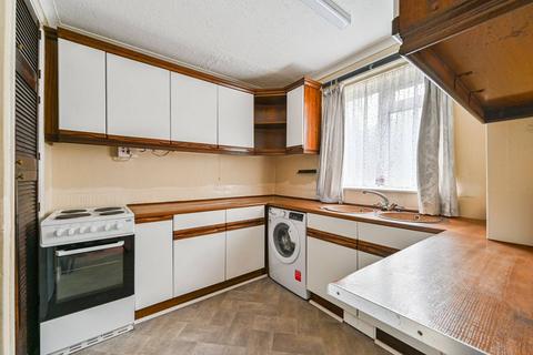 2 bedroom maisonette for sale, Bethwin Road, Camberwell, London, SE5