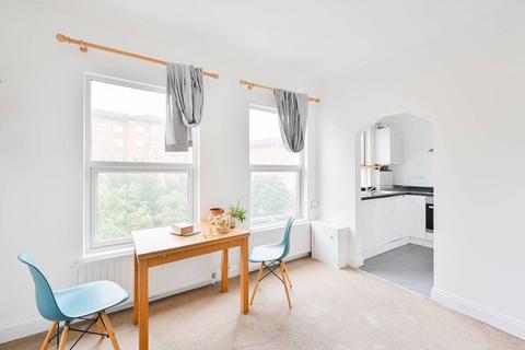 2 bedroom flat for sale, Wandsworth Road, Vauxhall, London, SW8