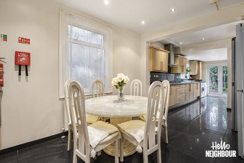 undefined, Heath Road, Hounslow, TW3