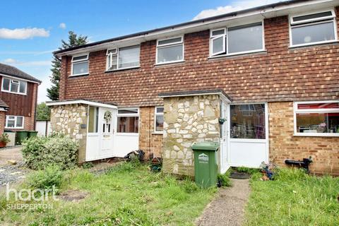 3 bedroom terraced house for sale, Francis Close, SHEPPERTON