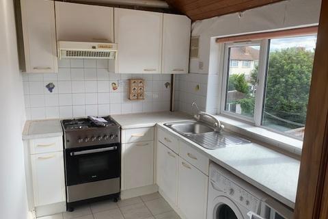 1 bedroom maisonette to rent, Stafford Avenue, Slough SL2