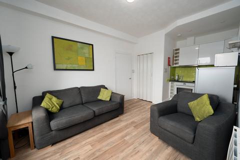 1 bedroom property to rent, Westfield Street, Edinburgh, Midlothian, EH11