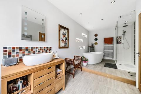 The Oaks Hawbridge, Stoulton, Worcester, WR7 4RJ
