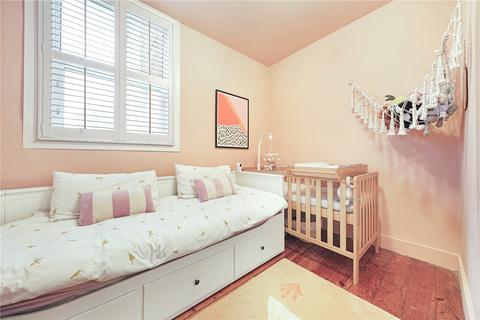 2 bedroom flat for sale, Essex Road, Leyton, London, E10