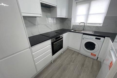 2 bedroom flat to rent, Dairyman Close, Cricklewood NW2