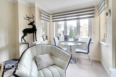 undefined, Grange Avenue, Woodford Green