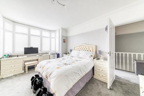 59 Semley Road, London, SW16 4PL