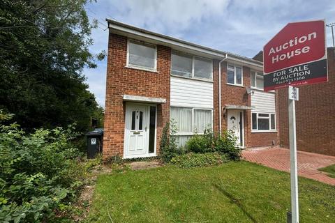 3 bedroom end of terrace house for sale, 9 Horton Gardens, Hemel Hempstead, Hertfordshire, HP2 7NF