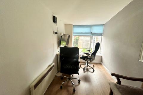 10 Bach Mill Drive, Birmingham, B28 0XN