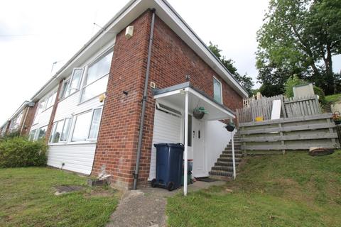 3 bedroom semi-detached house to rent, Sands, High Wycombe HP12