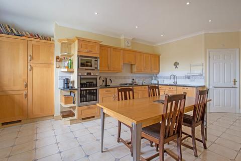 2 bedroom penthouse for sale, Clevehurst, St. Georges Avenue, Weybridge, Surrey, KT13