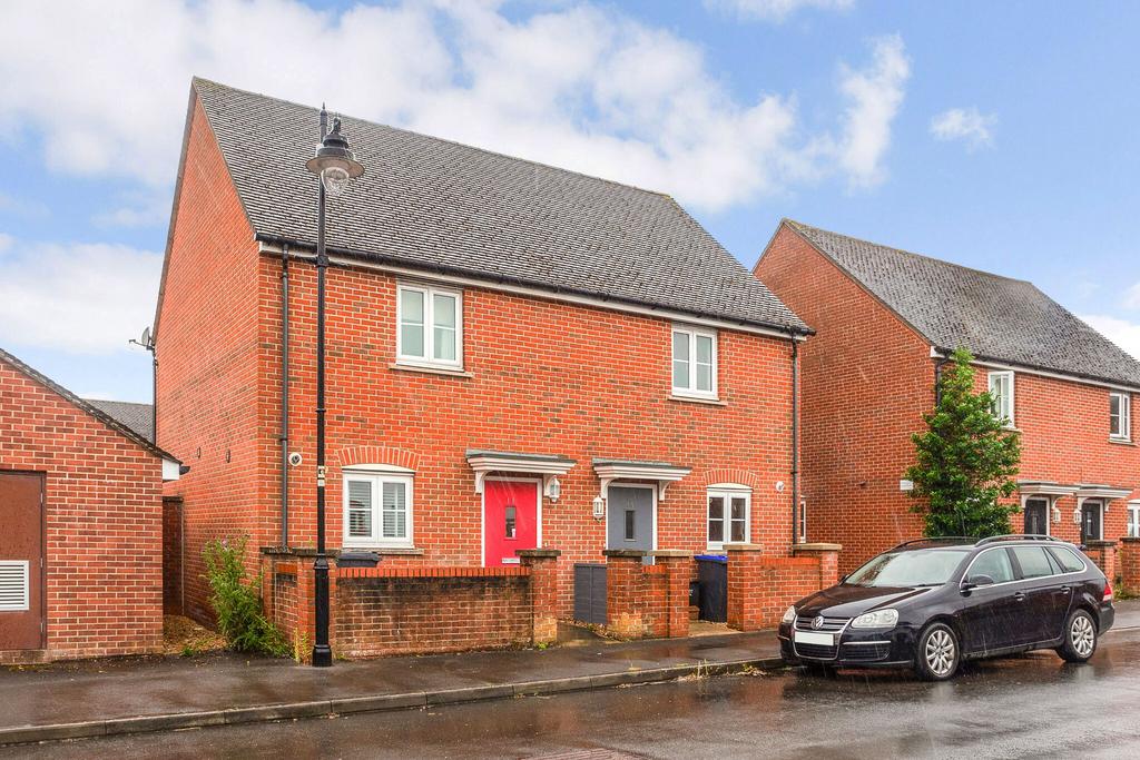 Holloway Close, Amesbury SP4 1 bed semidetached house for sale £146,250