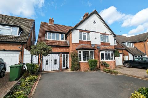126 Bills Lane, Shirley, Solihull, B90 2PF