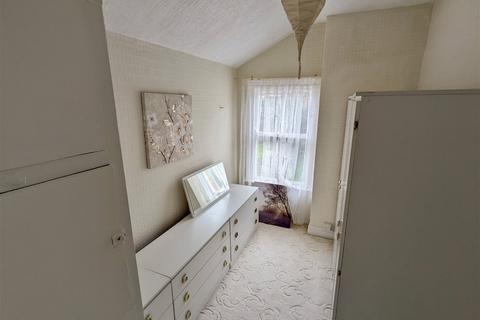 17 Brandon Road, Birmingham, B28 8DX