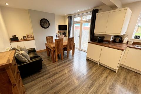 17 Colebrook Road, Shirley, Solihull, B90 2LB
