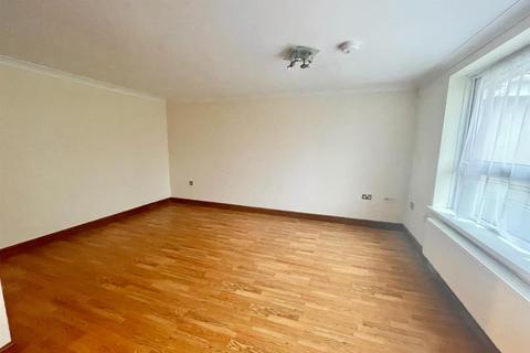 Studio to rent, Llys Newydd, LLANELLI