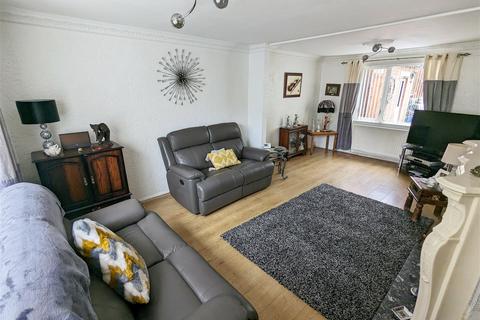 20 Arlescote Road, Solihull, B92 9HX