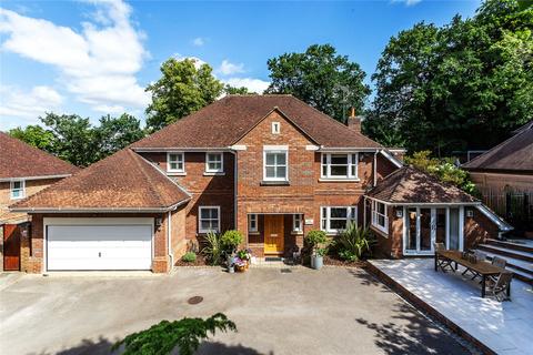 4 bedroom detached house for sale, Howitts Close, Esher, Surrey, KT10