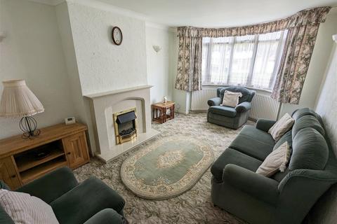 20 Bramcote Drive, Solihull, B91 2HT