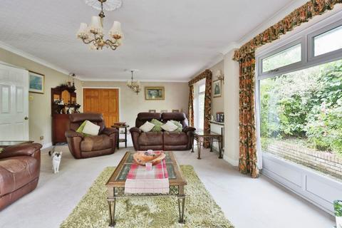 3 bedroom detached house for sale, Freshlands, Owstwick, Hull, HU12 0LH