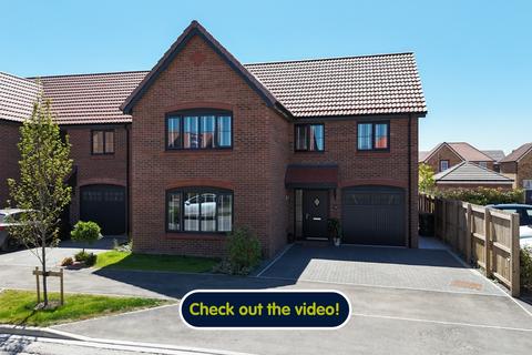 4 bedroom detached house for sale, Blenheim Avenue, Brough, HU15 1WX