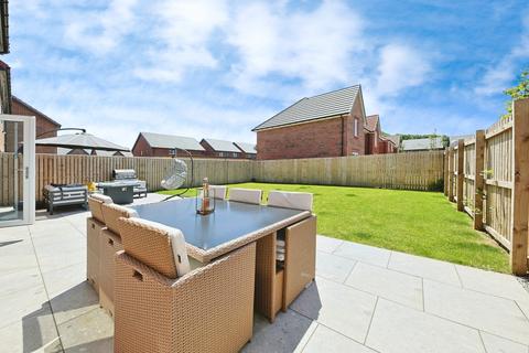 4 bedroom detached house for sale, Blenheim Avenue, Brough, HU15 1WX