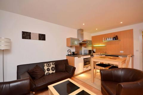 1 bedroom flat to rent, Chambers Street, Shad Thames, London, SE16