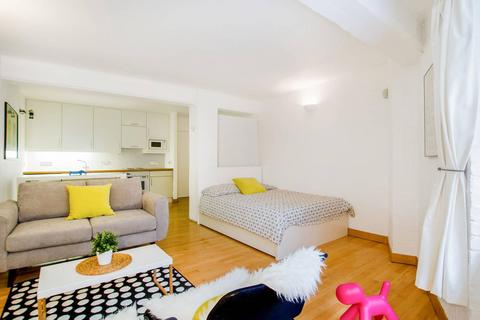 Studio to rent, New Crane Place, Wapping, London, E1W