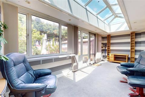 15 Burrell Avenue, Lancing, BN15 8QB