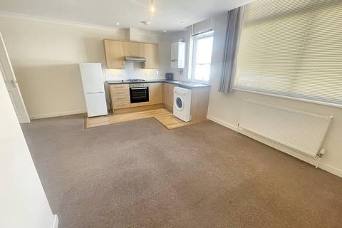 1 bedroom apartment to rent, Bargates, Christchurch BH23