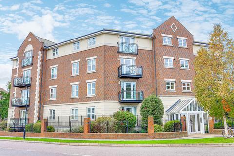 2 bedroom apartment for sale, The Broadway, Thorpe Bay SS1