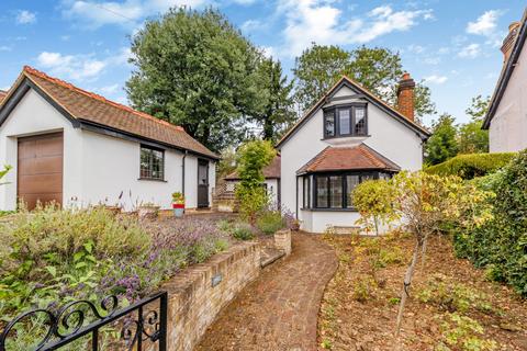 2 bedroom detached house for sale, Berks Hill, Chorleywood, WD3