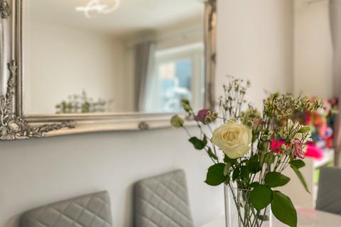 76 Lorton Close, Gravesend, DA12 4HA