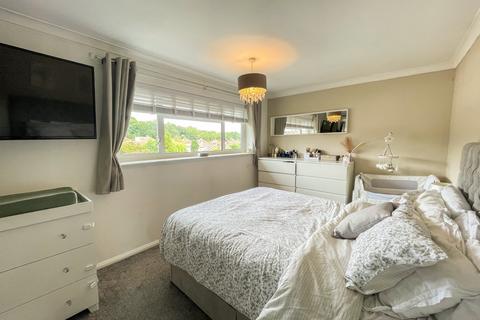 76 Lorton Close, Gravesend, DA12 4HA
