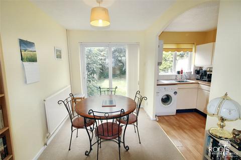 3 bedroom semi-detached house for sale, Cairngorm Road, Berkshire RG19