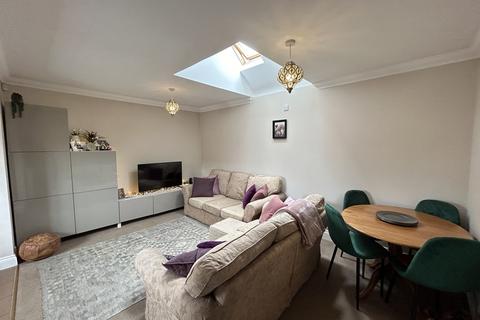 2 bedroom apartment for sale, Tudor Rose Way, Harleston