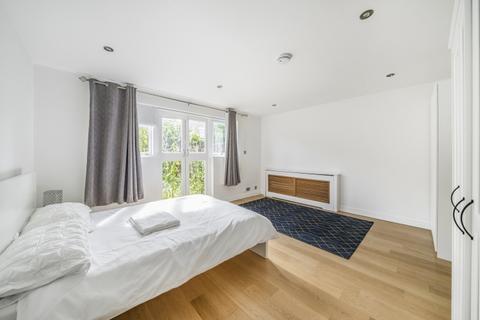 2 bedroom house to rent, Willington Road London SW9