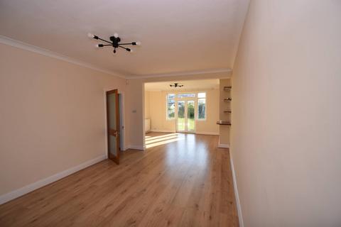 3 bedroom semi-detached house to rent, Pinner, HA5