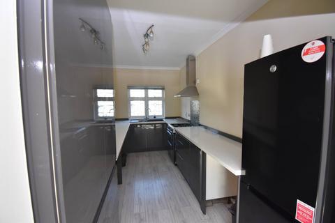 3 bedroom semi-detached house to rent, Pinner, HA5