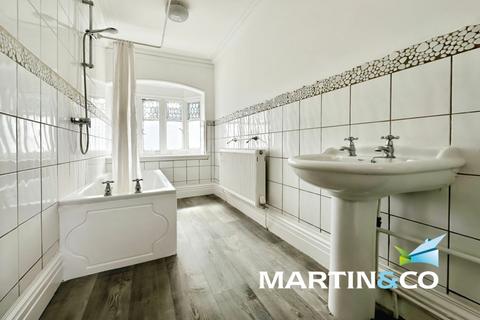 Flat 3, 15 Blenheim Road, Wakefield, WF1 3JZ