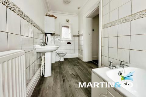 Flat 3, 15 Blenheim Road, Wakefield, WF1 3JZ