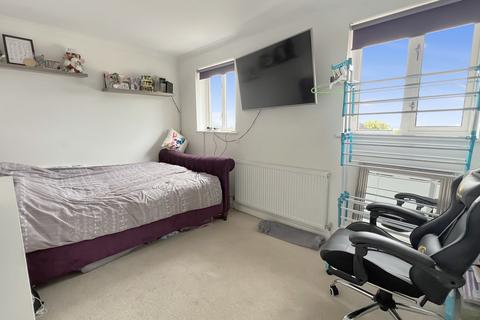 77 Bratton Road, Westbury, BA13 3ES