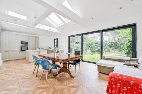 7 Ardgowan Road, London, SE6 1AJ
