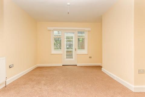 3 bedroom semi-detached house for sale, Croyland Road, Wellingborough NN8