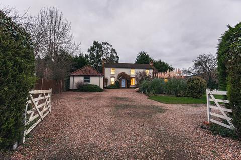 5 bedroom detached house for sale, Seething Fen