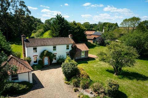 5 bedroom detached house for sale, Seething Fen