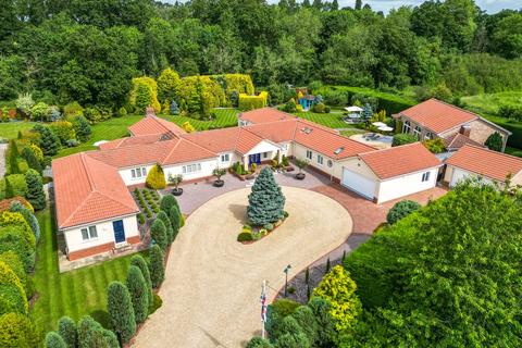 6 bedroom detached house for sale, Hatchet Lane, Stonely, St Neots, PE19