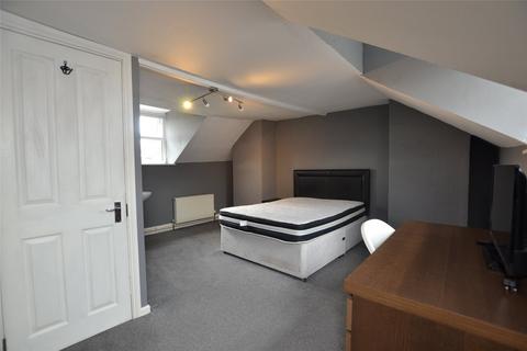4 bedroom terraced house to rent, St. Mark Street, Gloucester GL1